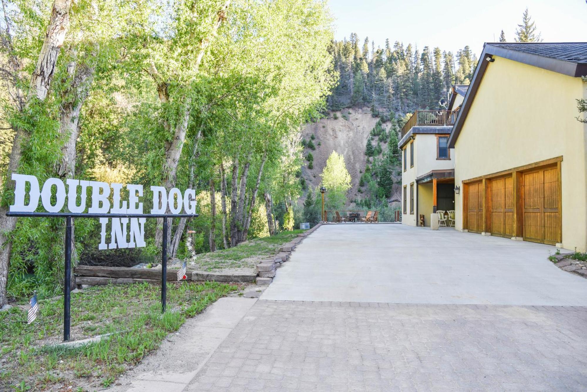 River Lyric Lodge - Formerly Double Dog Red River Exterior foto